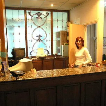 Remvi Hotel Athènes